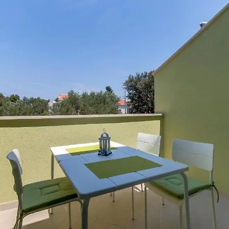 Διαμέρισμα Meer Nerezine